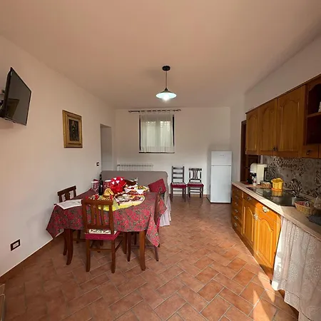 Apartment Albori *